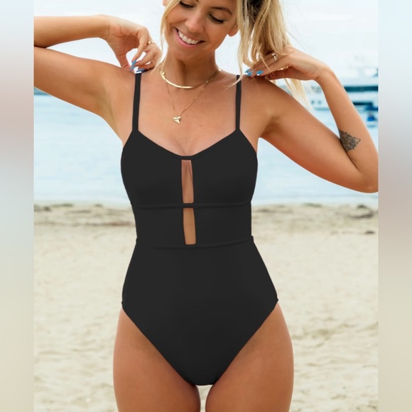 BNWT Cupshe Swimsuit One Piece Red Size XS - Picture 1 of 7